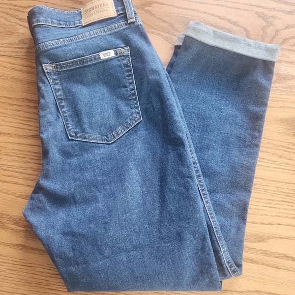 74 Signature Levi Strauss Heritage Boyfriend women's cropped  jeans size W27 - Picture 2 of 6